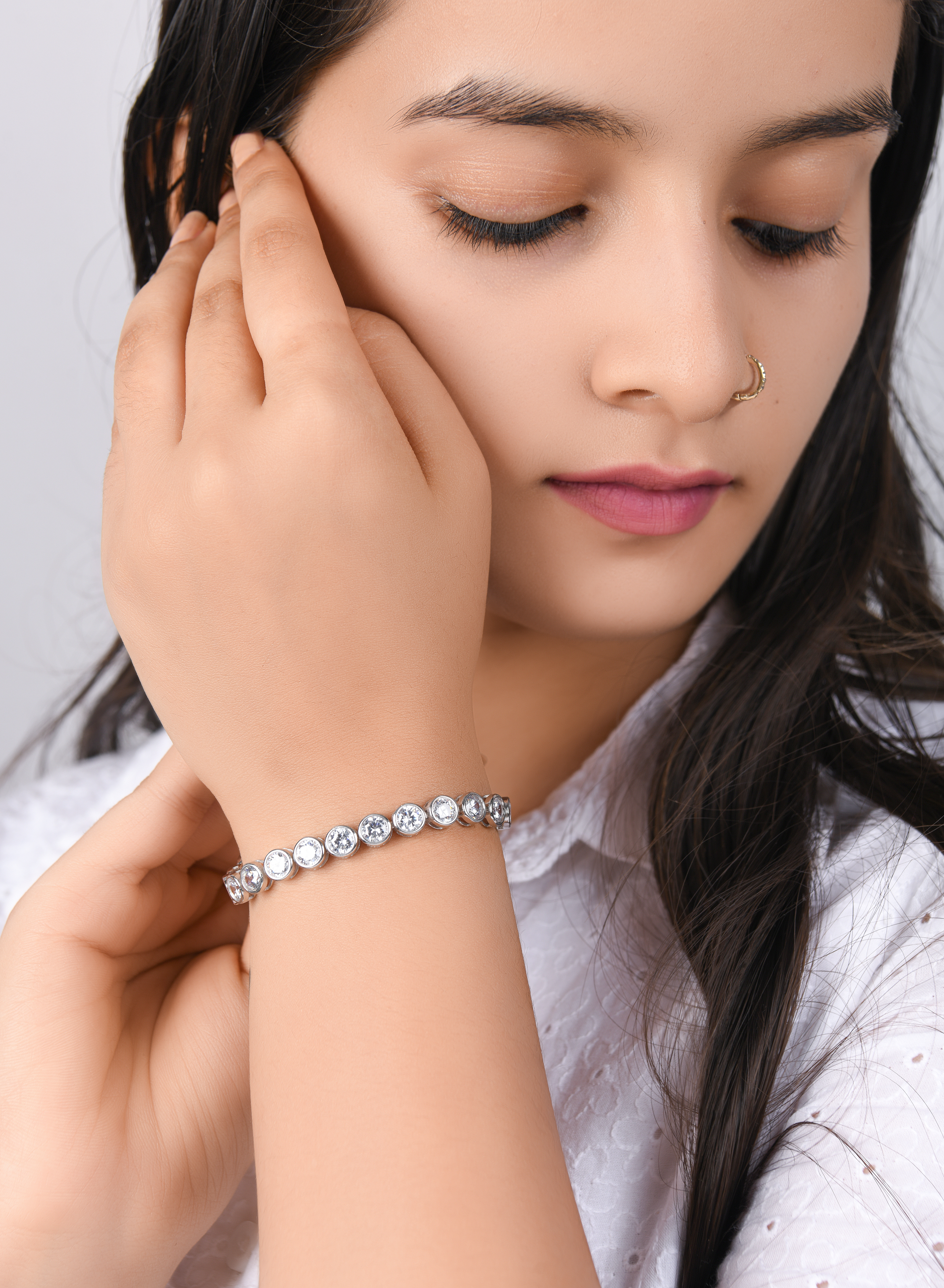 Elegant Crystal Beaded Bracelet